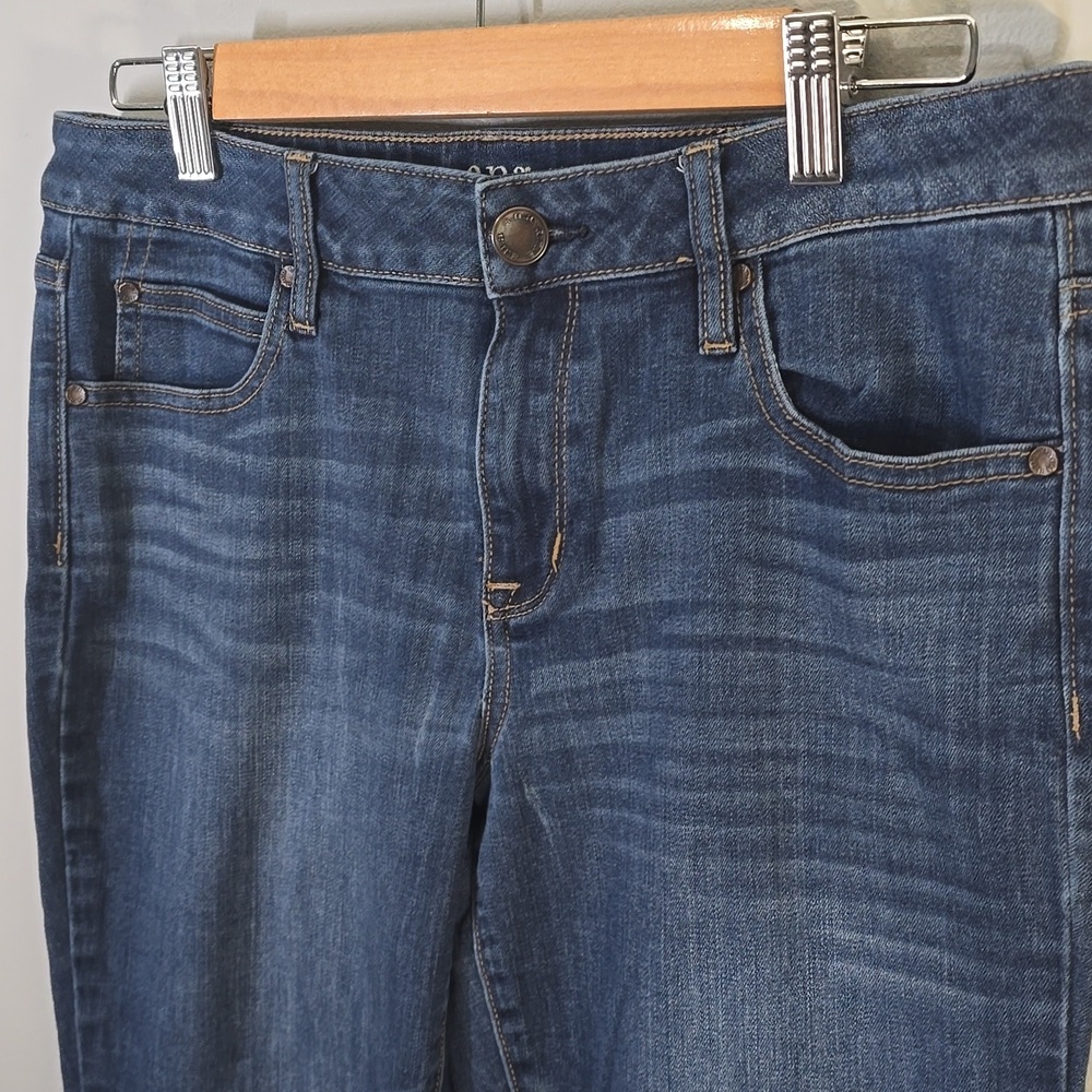a.n.a Jeans Women's Size 8 Blue Straight Leg Denim Jeans in Blue - Picture 5 of 10